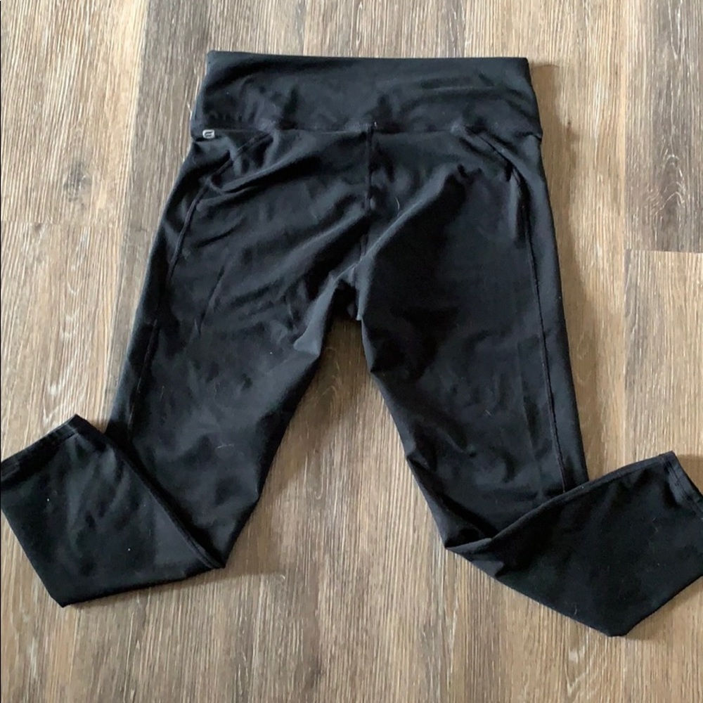 Black Fabletics Cropped leggings